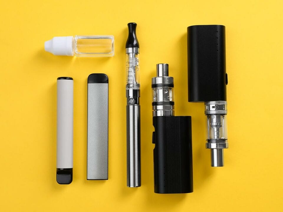 Entfalte vollen Dampfgenuss mit der Al Fakher 30K Hypermax – langlebig, stylisch, intensiv