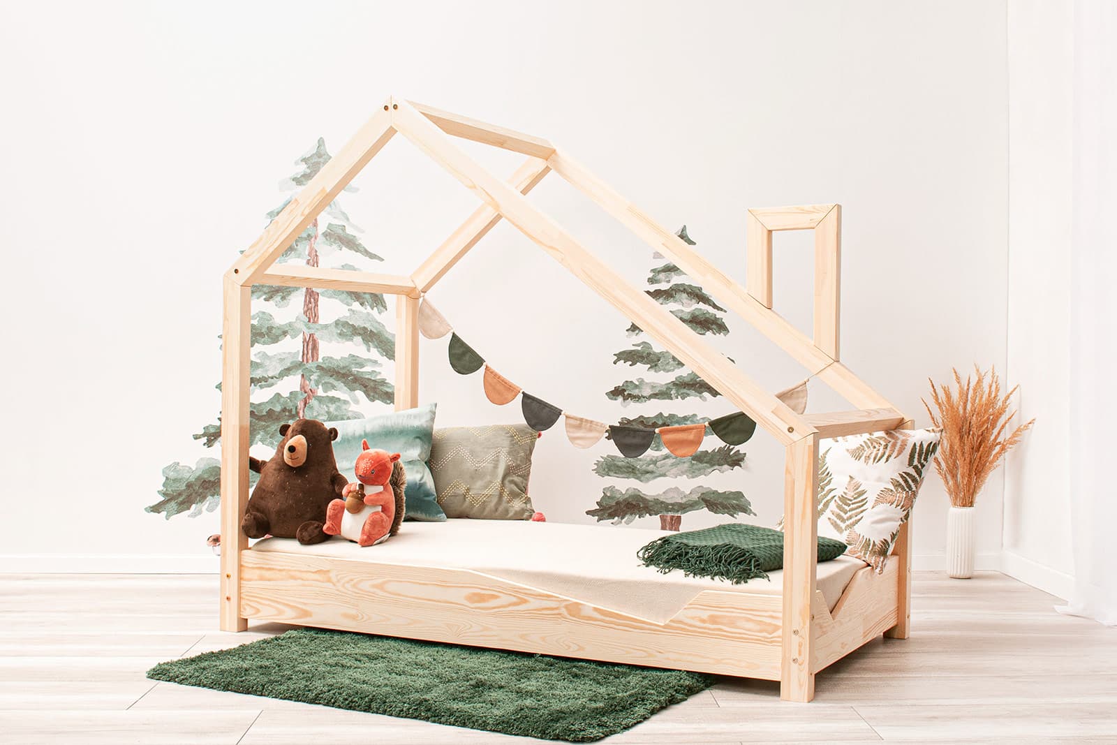 Kinderfreundliches Hausbett 120x200 mit sicherem Rausfallschutz