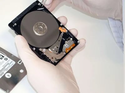 Datenrettung: Was bei einem Elektronikschaden an der Festplatte zu tun ist
