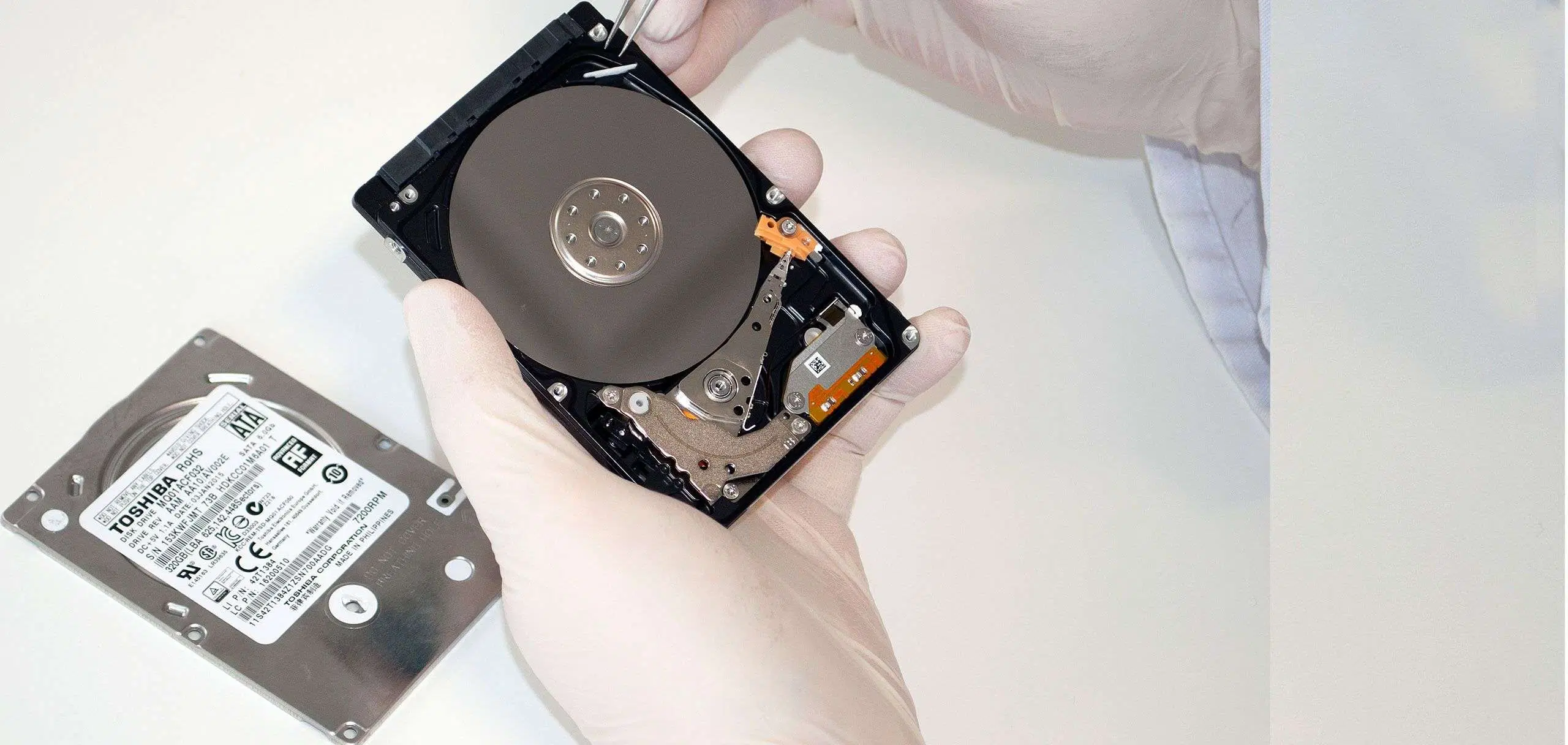 Datenrettung: Was bei einem Elektronikschaden an der Festplatte zu tun ist