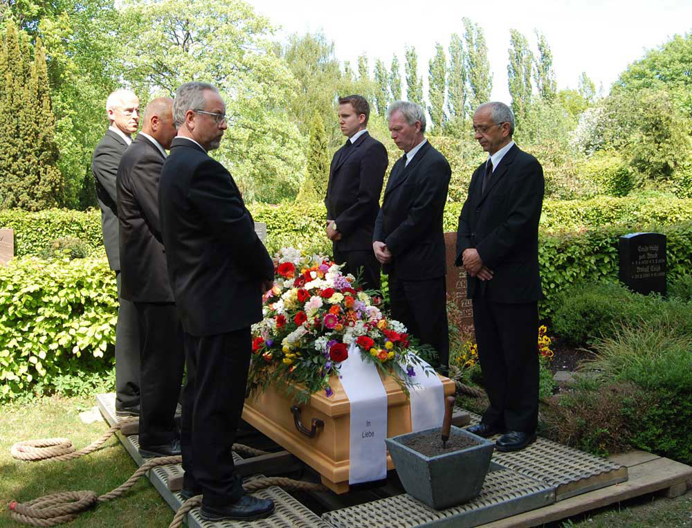 Wie eine Bestattung zu einem ruhigen und respektvollen Abschied führt